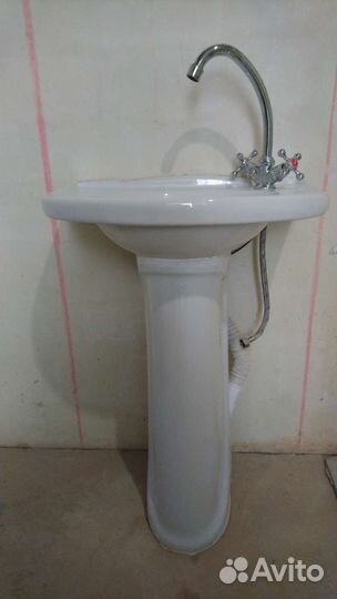 Раковина из камня