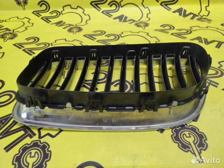 Решетка радиатора передняя правая Bmw 5-Series F10