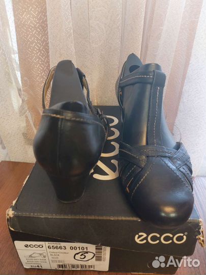Босоножки Ecco.41,5 размер26,5стелька