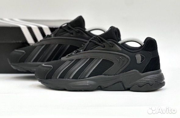 Кроссовки Adidas