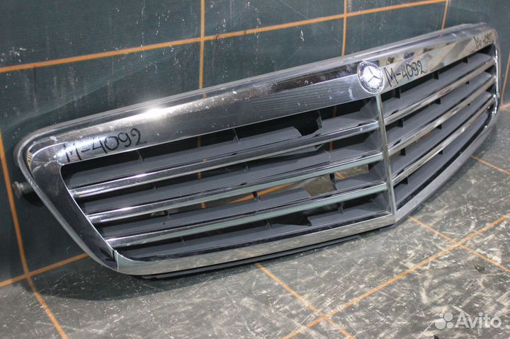 Решетка радиатора - Mercedes-Benz W204