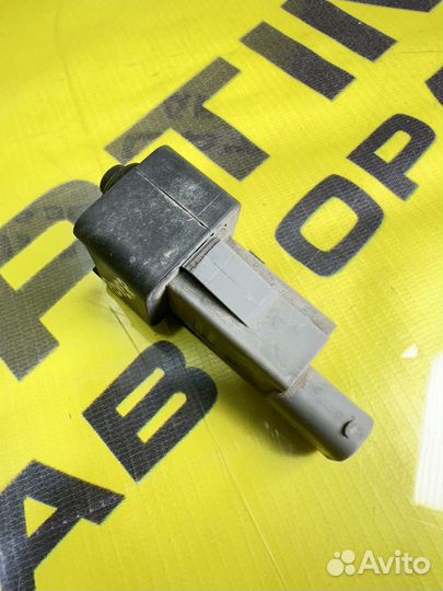 Концевик капота Rover 75