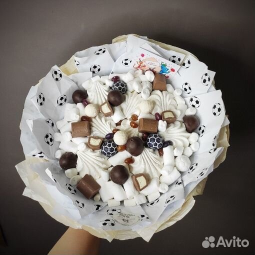 Сладкий букет из конфет
