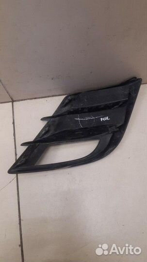 Решетка в бампер правая Mazda 3