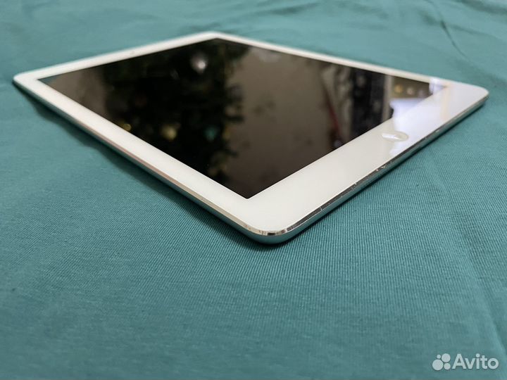 iPad Air Model A1475 Wi-Fi + Cellular (LTE) 32gb