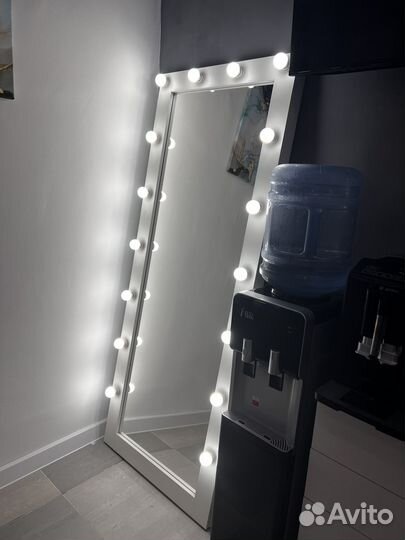 Гримерное зеркало