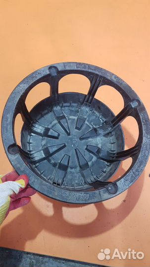 Крепление запаски на Mercedes W210 E-class