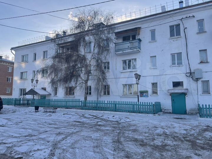 2-к. квартира, 44 м², 1/3 эт.