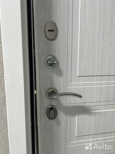 Дверь металлическая