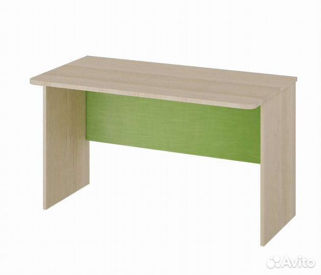 Кровать, стол, полка