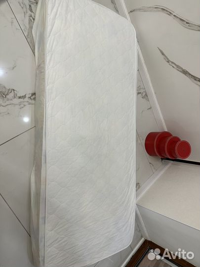 Матрас детский, в отличном состоянии