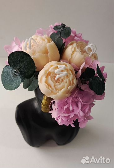 Ваза из гипса ручной работы