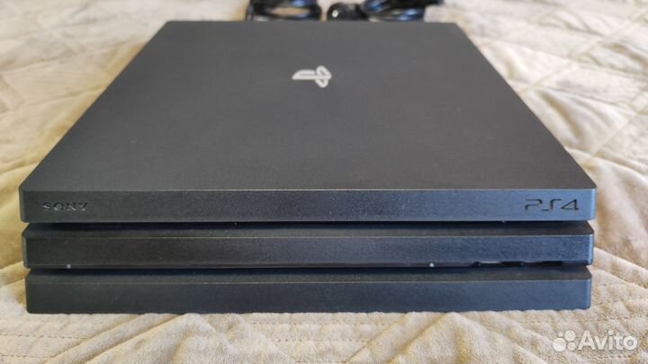 Sony PlayStation 4 pro 1tb