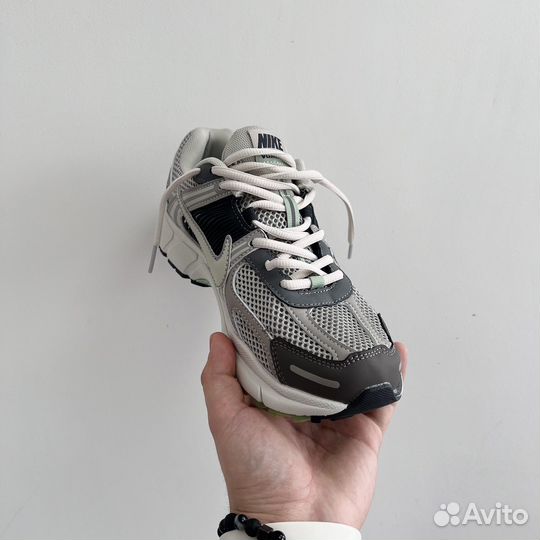 Nike air zoom vomero 5