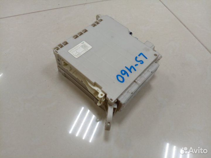 Блок предохранителей Lexus Ls460 USF40 1urfse 2007