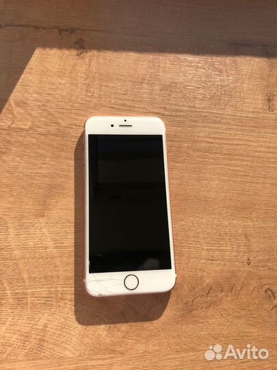 Телефон iPhone 6s