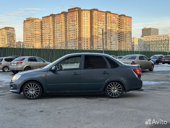 LADA Granta 1.6 МТ, 2014, 100 000 км