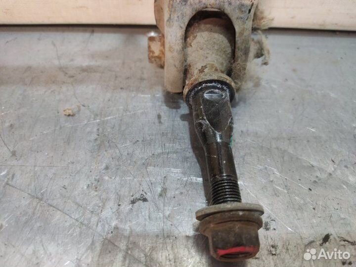 Рычаг подвески верхний передний правый Hyundai