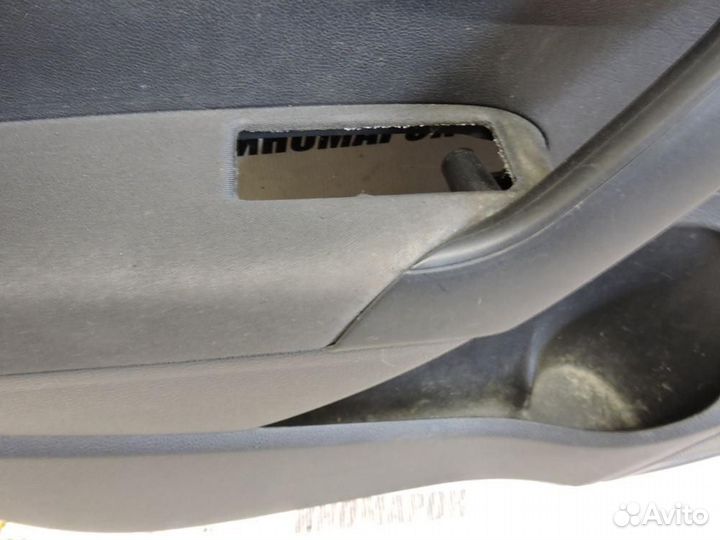 Обшивка двери передней левой Volkswagen Polo Sed R