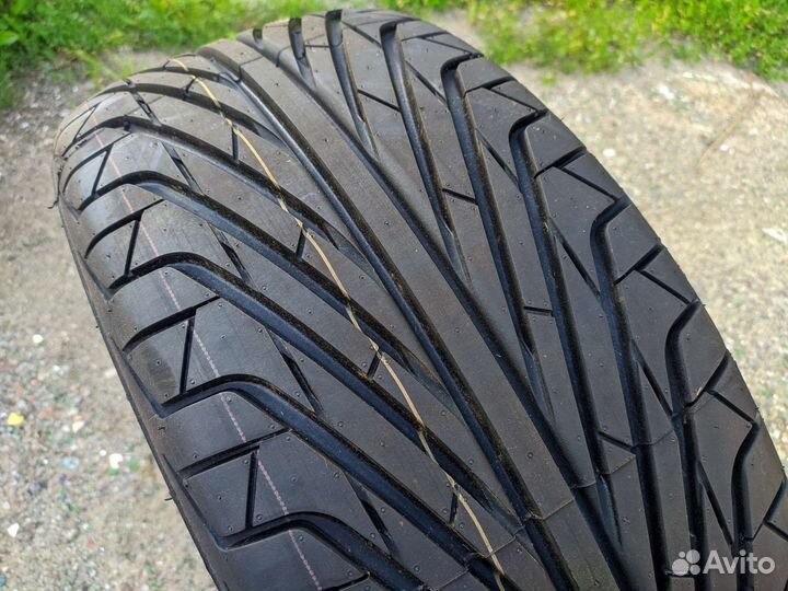 Triangle TR968 215/50 R17 95V