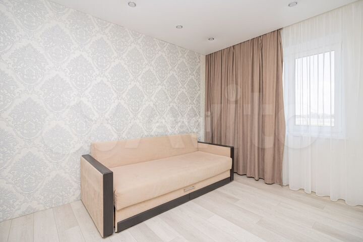 2-к. квартира, 65 м², 3/17 эт.