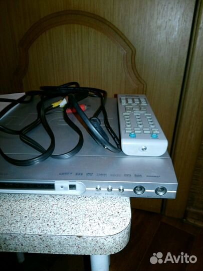 DVD-плеер Elenberg dvdp-2420