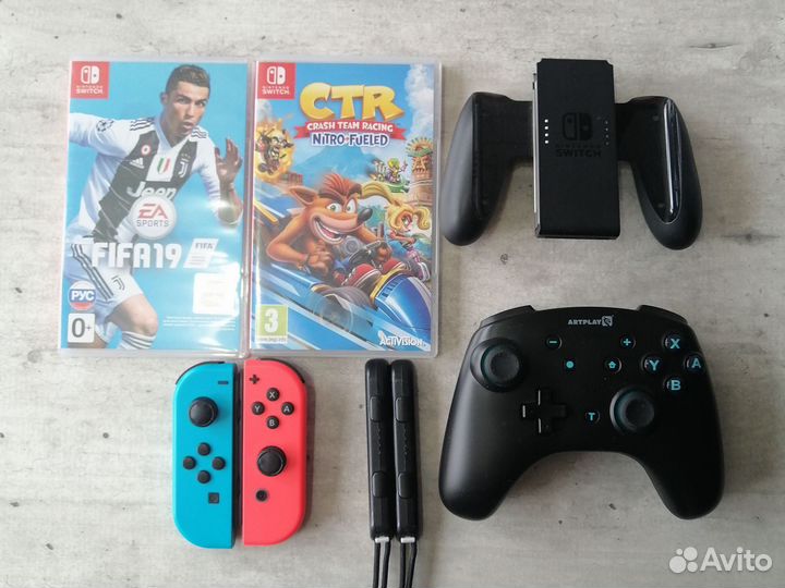 Nintendo switch. 8 платных игр + геймпад