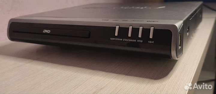 DVD-плеер Stingray ST-DVD7016