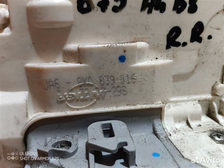 Замок двери задний правый Audi A4 B8 2.0 CDN 2010