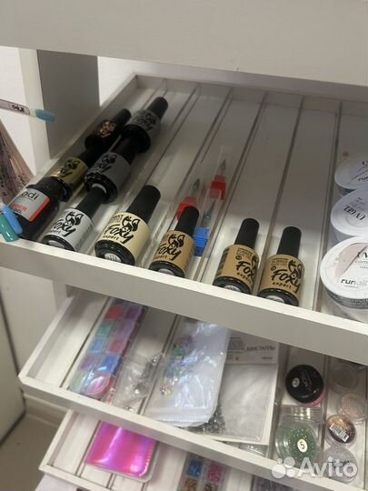 Гель-лаки, базы, расходники для маникюра