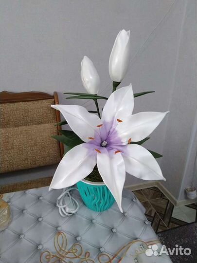 Декоративный настольный светильник ручной работы