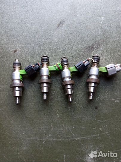 Форсунка denso toyota авенсис 1az-fse 2az-fse