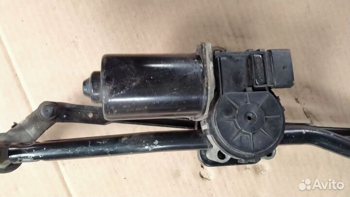 Моторчик стеклоочистителя передний Hyundai/Kia