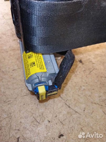 Ремень безопасности передний правый Peugeot 3008