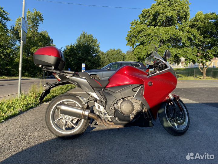 Продам honda VFR1200F