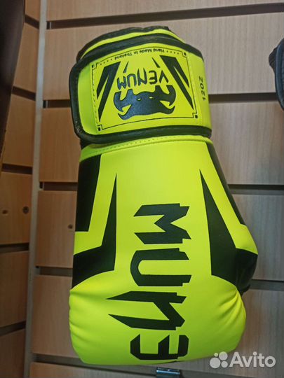 Боксерские перчатки 14 oz