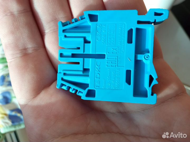 Проходная клемма