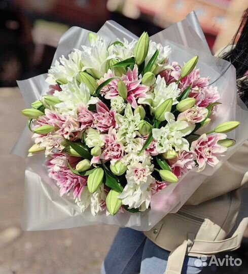 Пионовидная Лилия Букеты Цветы Доставка 24/7