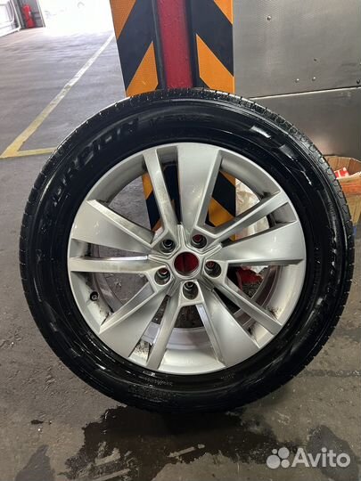 Колеса в сборе на Skoda Kodiaq R18 Pirelli