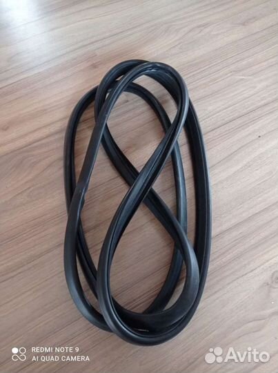 W463 уплотнитель лобового стекла