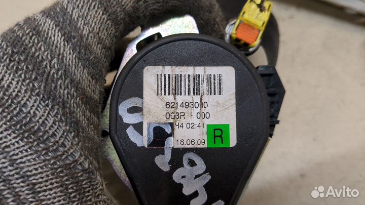 Ремень безопасности правый передний Skoda Rapid