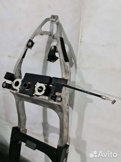 Подрамник, бугель Kawasaki ZX636 2013-2017г