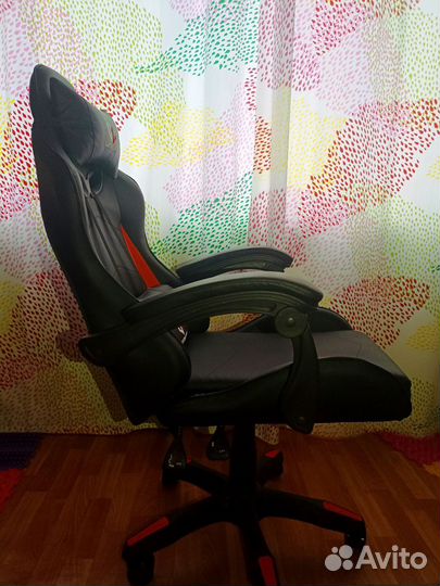 Компьютерное кресло
