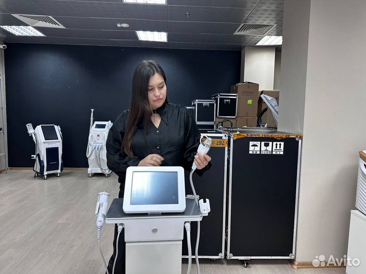 Косметологический аппарат для RF лифтинга