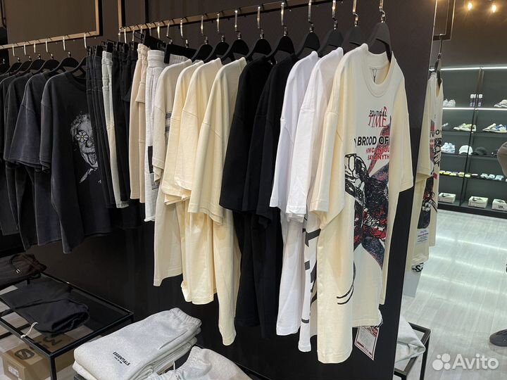 Трендовая брендовая одежда