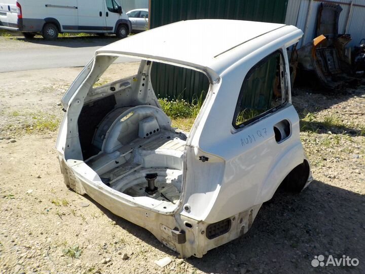 Крыло заднее левое правое Ауди Audi Q7 4L