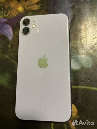 iPhone 11, 64 ГБ