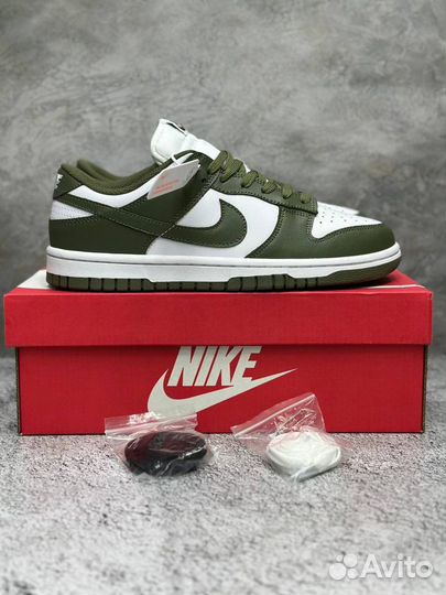 Кроссовки Nike Dunk low