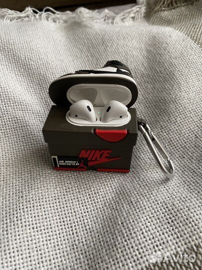 Yamcase на airpods 1,2