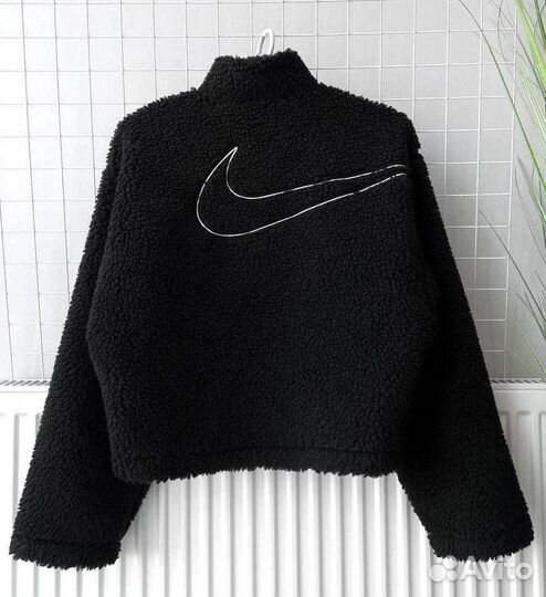 Женская куртка Nike